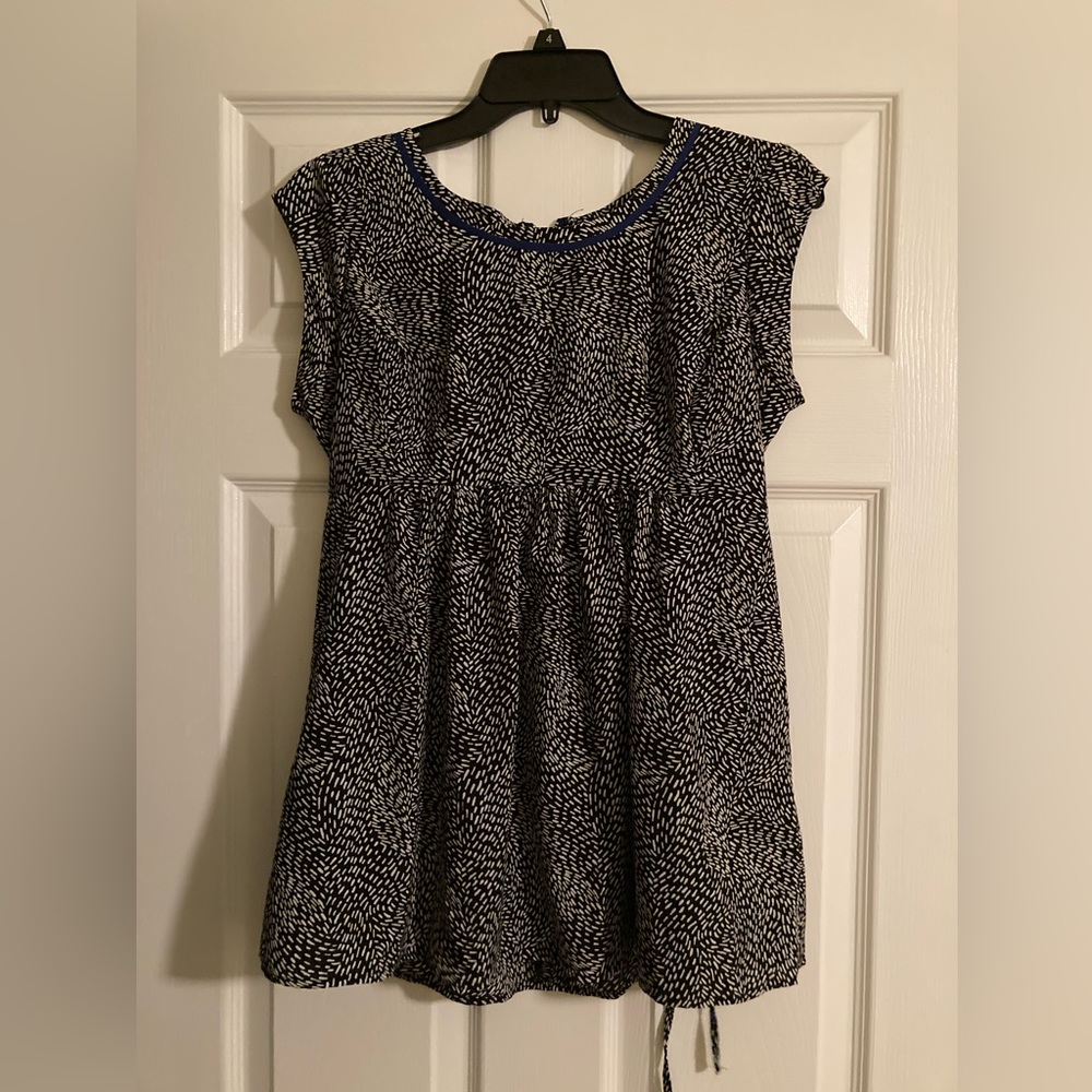 Motherhood Maternity short sleeve shirt